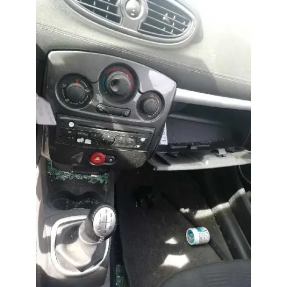RENAULT CLIO GRANDTOUR '2011 20 ANIVERSARIO ROJO