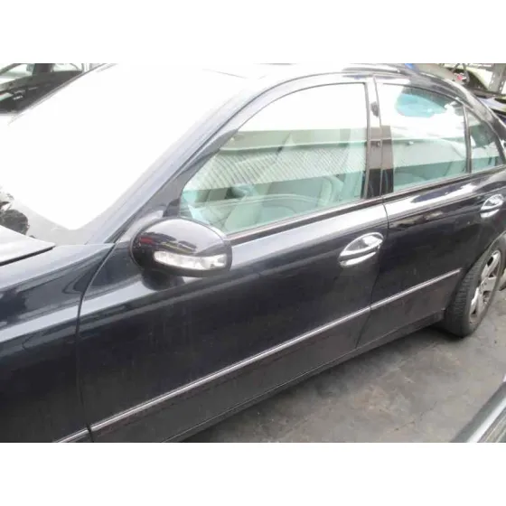 MERCEDES CLASE E (W211) BERLINA '2004 E 270 CDI (211.016) AZUL