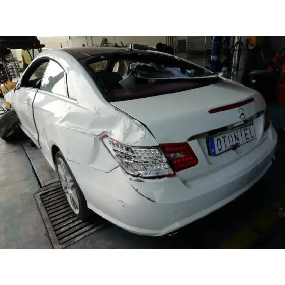MERCEDES CLASE CLK (W207) COUPE '2010 2.1 CDI CAT BLANCO