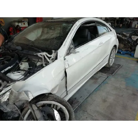 MERCEDES CLASE CLK (W207) COUPE '2010 2.1 CDI CAT BLANCO