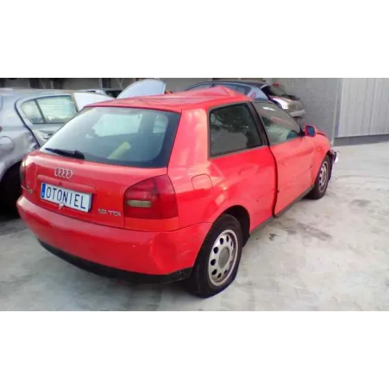 AUDI A3 (8L) '2003 1.9 TDI AMBITION ROJO