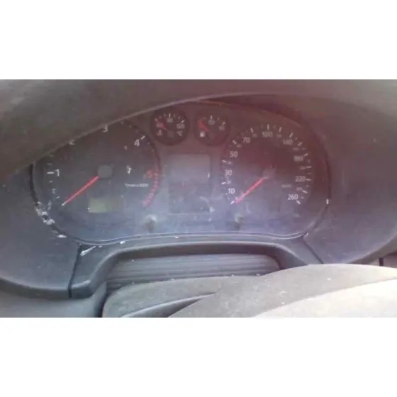 AUDI A3 (8L) '2003 1.9 TDI AMBITION ROJO