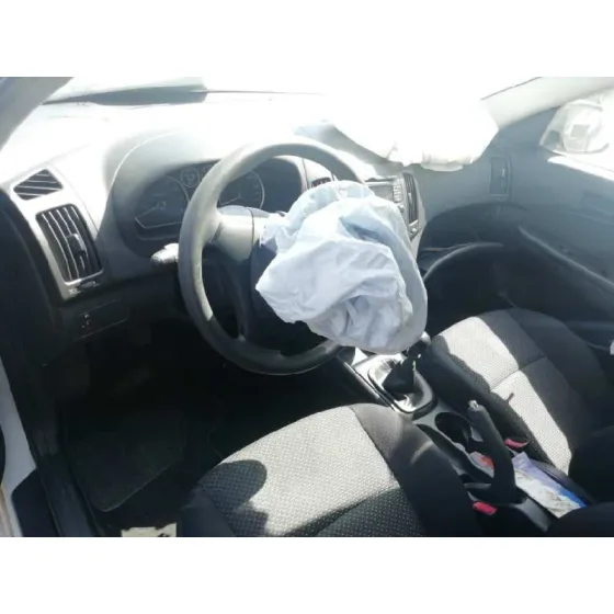 HYUNDAI I30 '2009 CLASSIC BLANCO