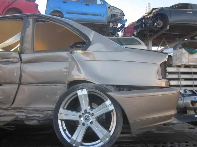 BMW SERIE 3 COUPE (E46) BMW SERIE 3 COUPE (E46) '2000 318 CI MARRON 1999
