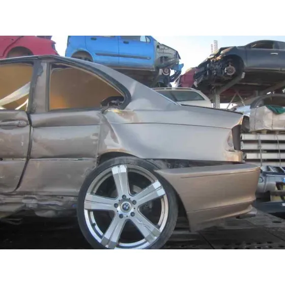 BMW SERIE 3 COUPE (E46) '2000 318 CI MARRON
