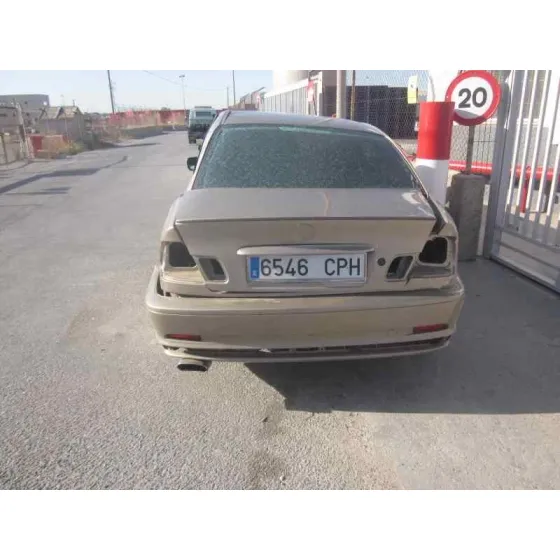 BMW SERIE 3 COUPE (E46) '2000 318 CI MARRON