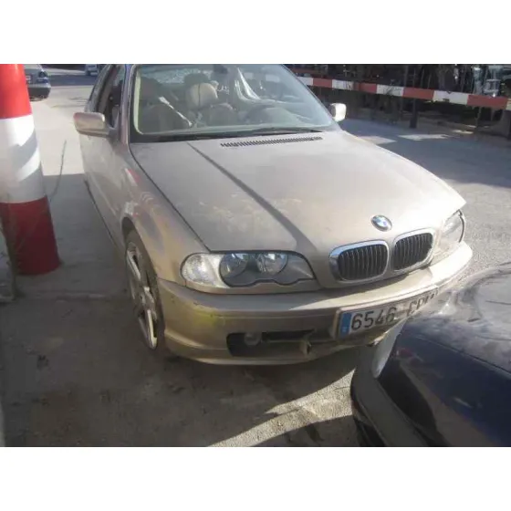 BMW SERIE 3 COUPE (E46) '2000 318 CI MARRON