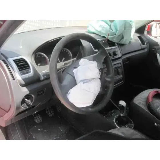 SKODA FABIA (5J2 ) '2008 URBAN ROJO