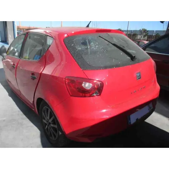 SEAT IBIZA (6J5) '2014 REFERENCE TECH ROJO