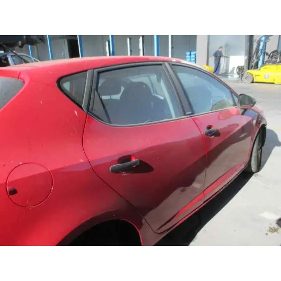 SEAT IBIZA (6J5) '2014 REFERENCE TECH ROJO