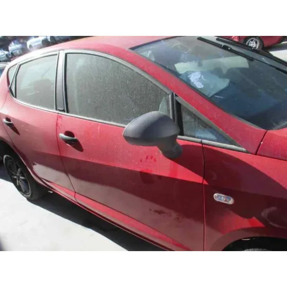 SEAT IBIZA (6J5) '2014 REFERENCE TECH ROJO