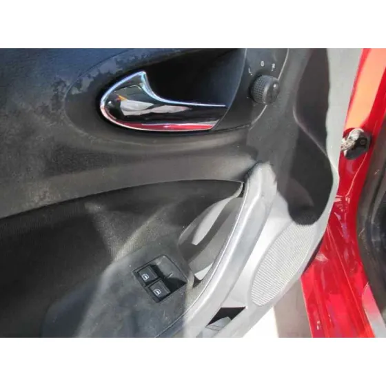 SEAT IBIZA (6J5) '2014 REFERENCE TECH ROJO
