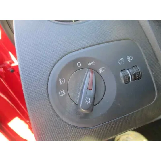 SEAT IBIZA (6J5) '2014 REFERENCE TECH ROJO