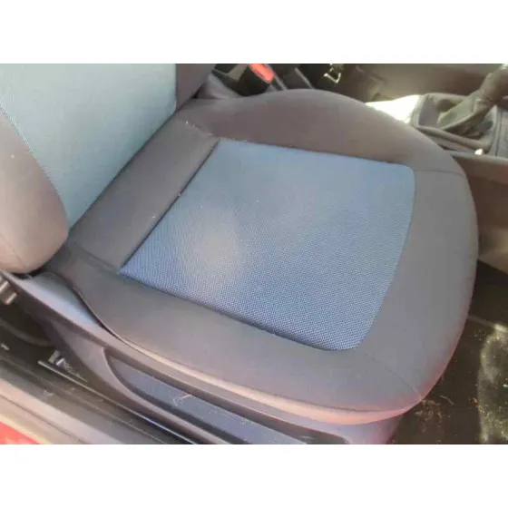 SEAT IBIZA (6J5) '2014 REFERENCE TECH ROJO