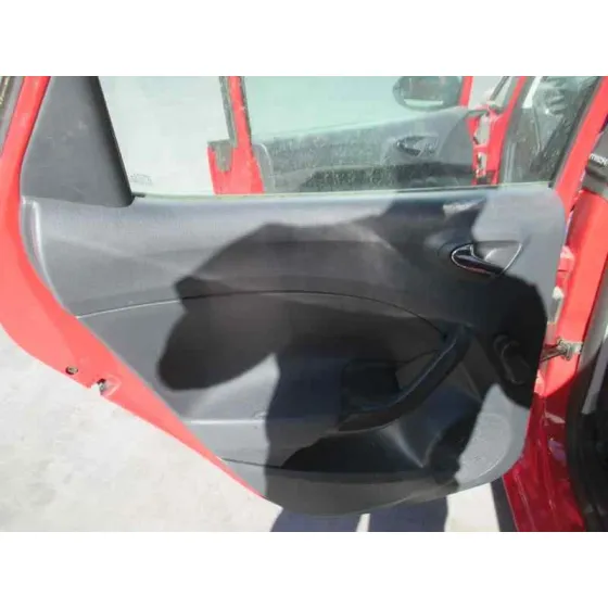 SEAT IBIZA (6J5) '2014 REFERENCE TECH ROJO