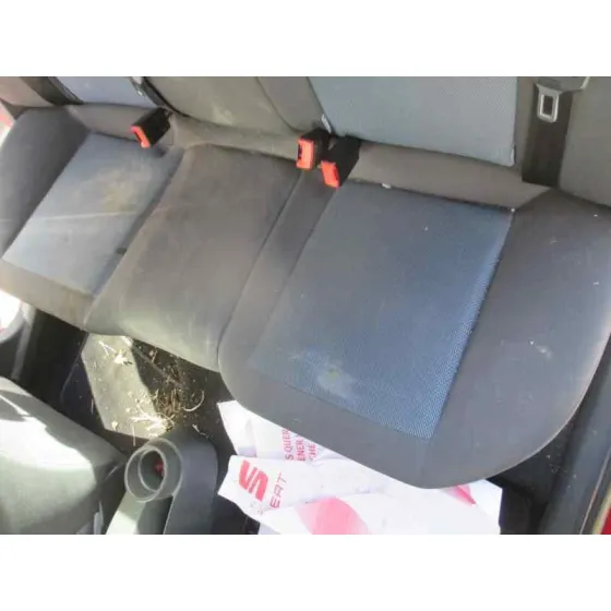 SEAT IBIZA (6J5) '2014 REFERENCE TECH ROJO