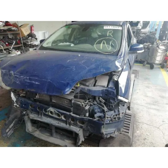 FORD FOCUS LIM. (CB8) '2014 AMBIENTE AZUL