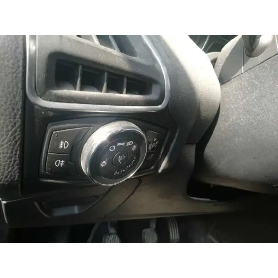 FORD FOCUS LIM. (CB8) '2014 AMBIENTE AZUL