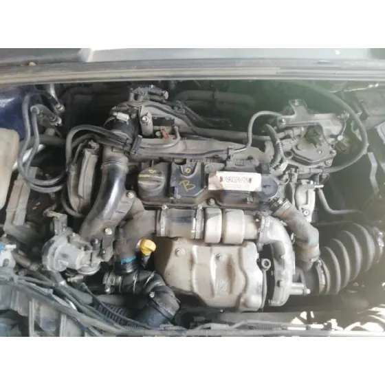 FORD FOCUS LIM. (CB8) '2014 AMBIENTE AZUL