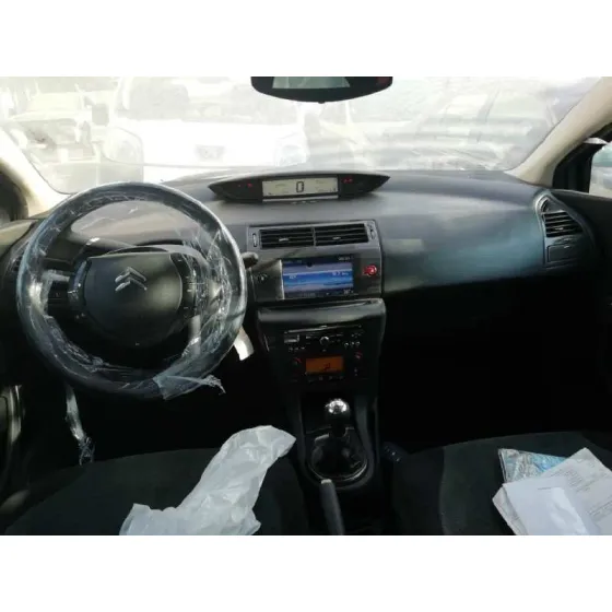 CITROEN C4 BERLINA '2009 1.6 16V HDI FAP GRIS