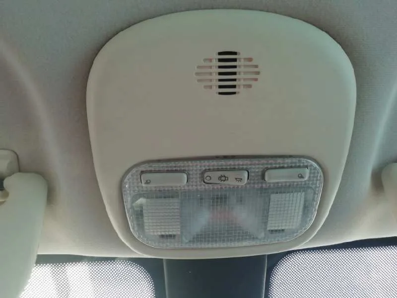 CITROEN C4 BERLINA '2009 1.6 16V HDI FAP GRIS