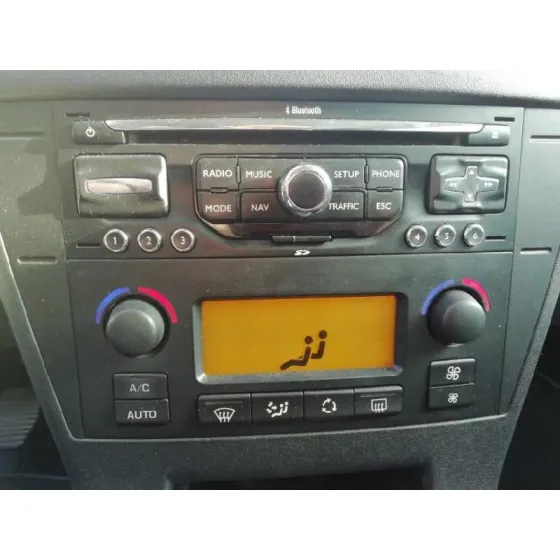 CITROEN C4 BERLINA '2009 1.6 16V HDI FAP GRIS