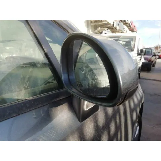 CITROEN C4 BERLINA '2009 1.6 16V HDI FAP GRIS