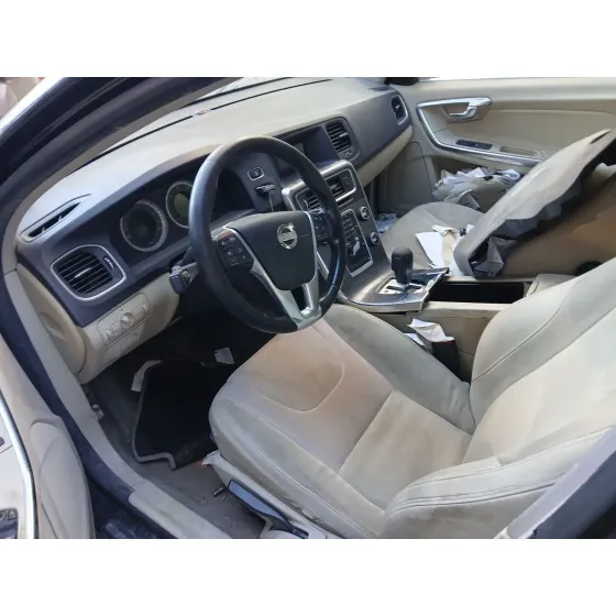 Volvo S60 II (134) 2010
