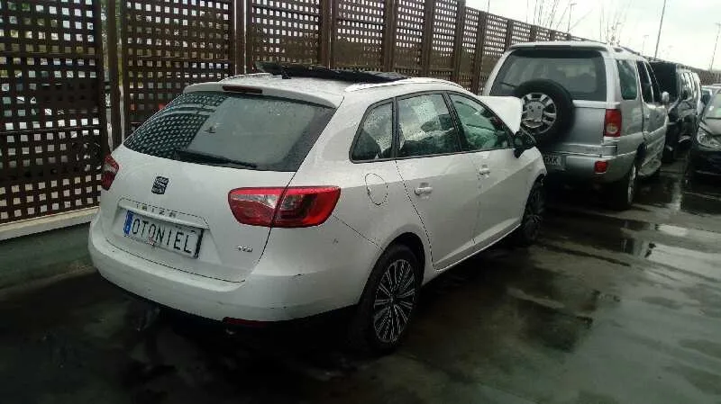 SEAT IBIZA ST (6P8) '2016 * BLANCO