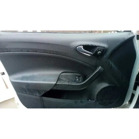 SEAT IBIZA ST (6P8) '2016 * BLANCO