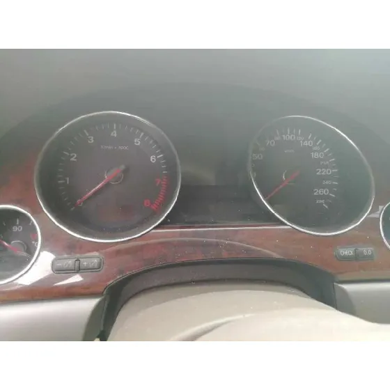 AUDI A8 (4E2) '2004 3.7 QUATTRO NEGRO