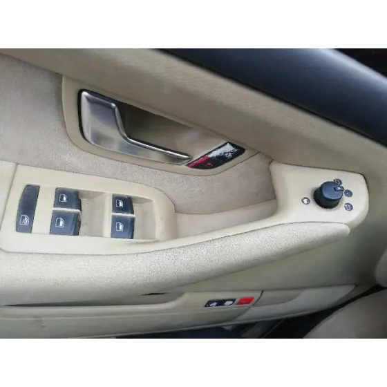 AUDI A8 (4E2) '2004 3.7 QUATTRO NEGRO