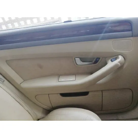 AUDI A8 (4E2) '2004 3.7 QUATTRO NEGRO