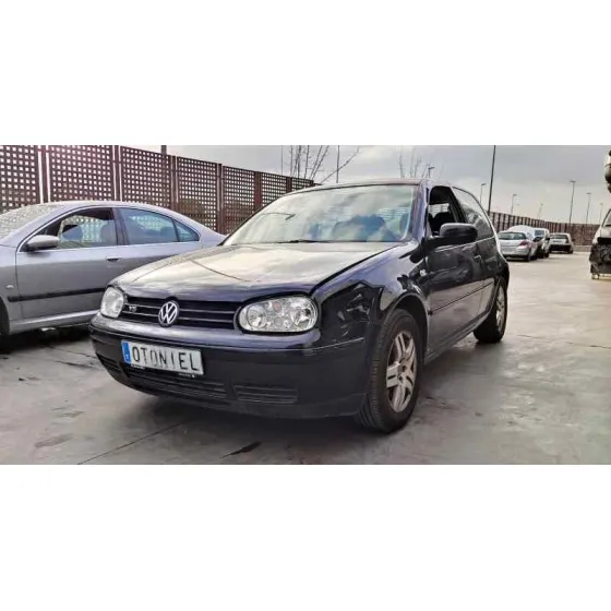 VOLKSWAGEN GOLF IV BERLINA (1J1) '2000 2.3 V5 CAT (AGZ) AZUL