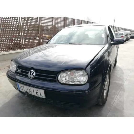 VOLKSWAGEN GOLF IV BERLINA (1J1) '2000 2.3 V5 CAT (AGZ) AZUL