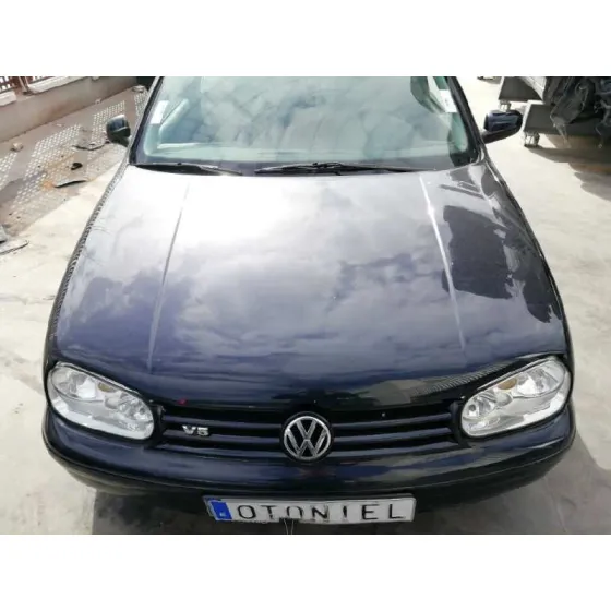 VOLKSWAGEN GOLF IV BERLINA (1J1) '2000 2.3 V5 CAT (AGZ) AZUL
