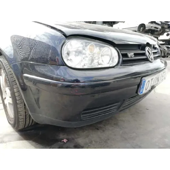 VOLKSWAGEN GOLF IV BERLINA (1J1) '2000 2.3 V5 CAT (AGZ) AZUL
