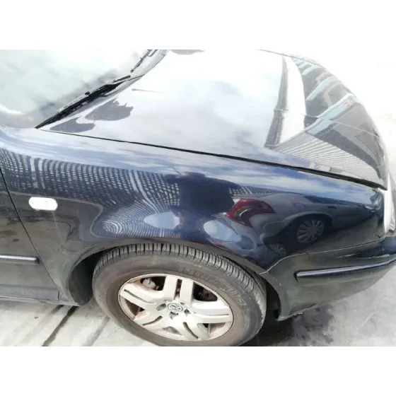 VOLKSWAGEN GOLF IV BERLINA (1J1) '2000 2.3 V5 CAT (AGZ) AZUL