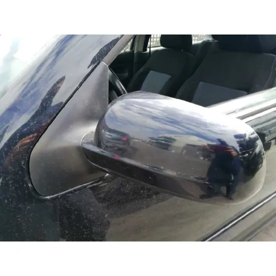 VOLKSWAGEN GOLF IV BERLINA (1J1) '2000 2.3 V5 CAT (AGZ) AZUL