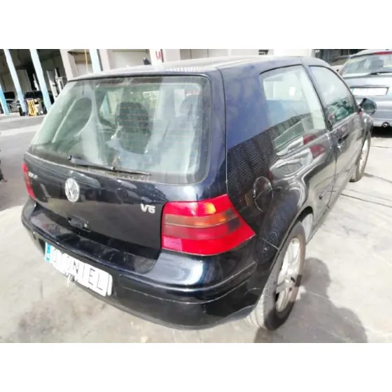VOLKSWAGEN GOLF IV BERLINA (1J1) '2000 2.3 V5 CAT (AGZ) AZUL