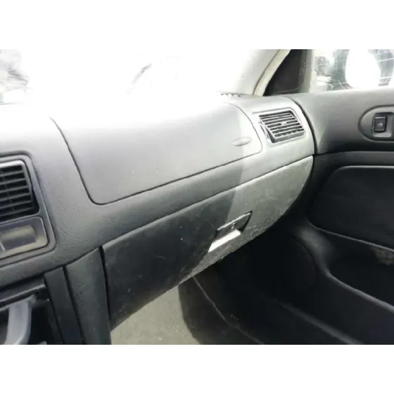 VOLKSWAGEN GOLF IV BERLINA (1J1) '2000 2.3 V5 CAT (AGZ) AZUL