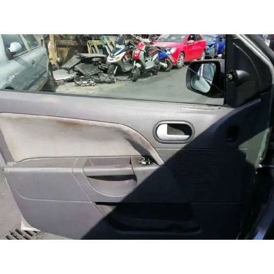 FORD FIESTA (CBK) '2003 FUN GRIS PLATA