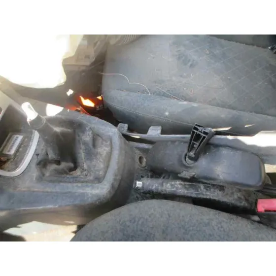 FORD FIESTA (CCN) '2013 SYNC EDITION GRIS