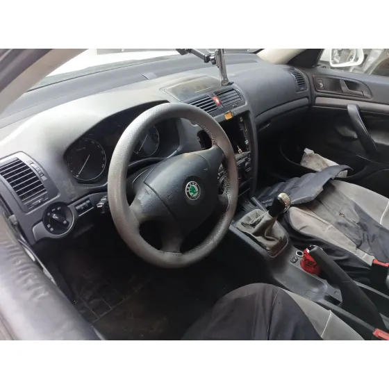 MOTOR BXE MANUL 5 V CVF/KW: 12.9/77