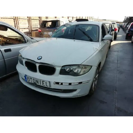 BMW SERIE 1 BERLINA (E81/E87) '2007 116I BLANCO