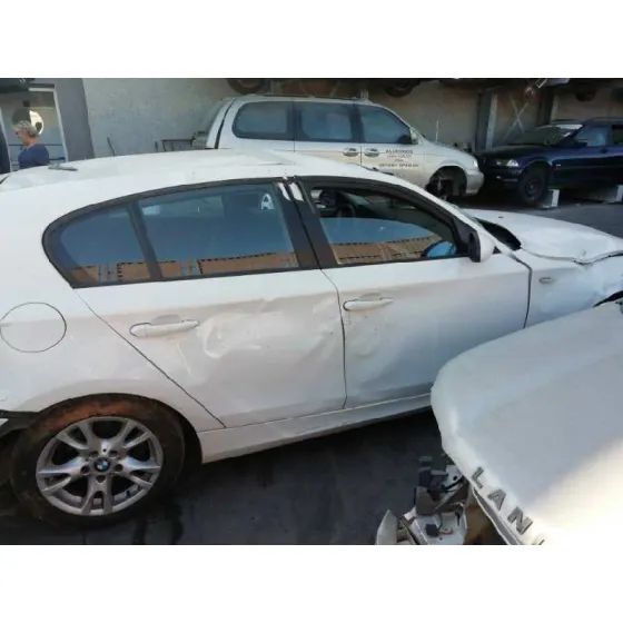 BMW SERIE 1 BERLINA (E81/E87) '2007 116I BLANCO