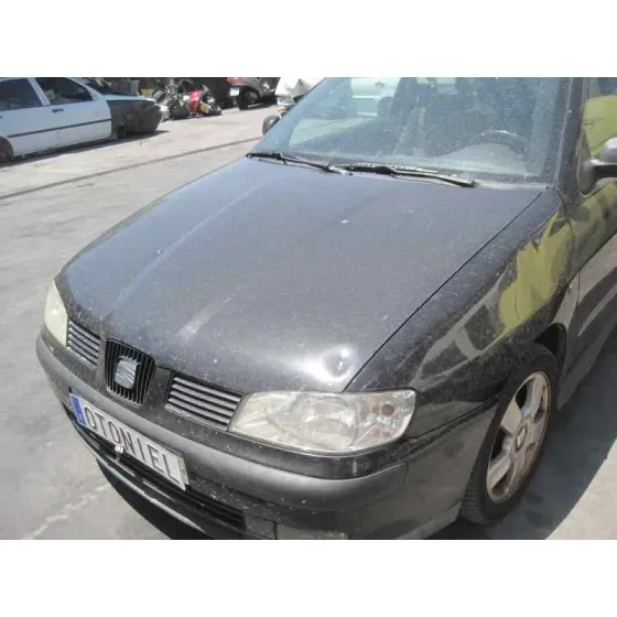 SEAT CORDOBA BERLINA (6K2) '2001 SPORT NEGRO