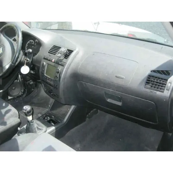 SEAT CORDOBA BERLINA (6K2) '2001 SPORT NEGRO