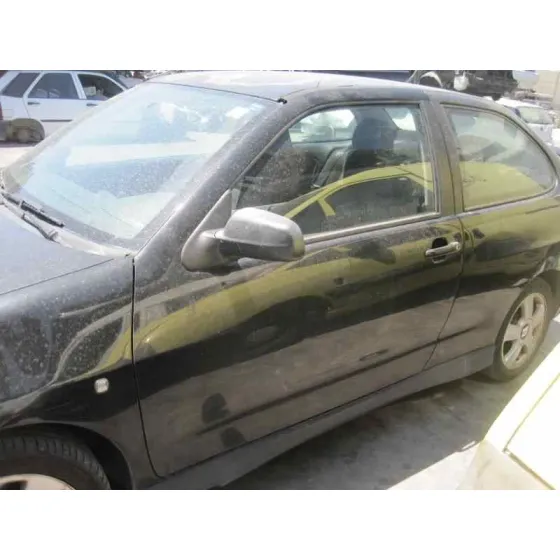 SEAT CORDOBA BERLINA (6K2) '2001 SPORT NEGRO