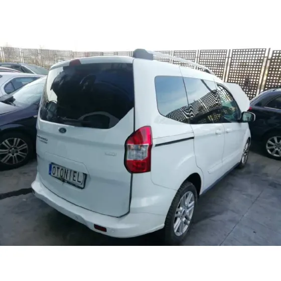 FORD TOURNEO COURIER (C4A) '2018 TITANIUM BLANCO